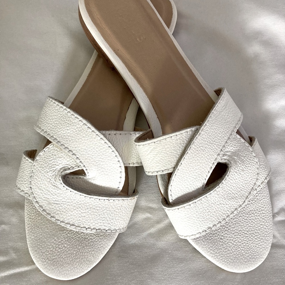 Kansas white sandals